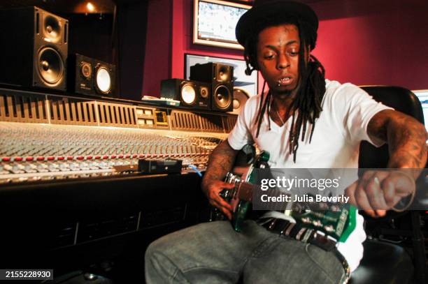 Lil Wayne Rapping In House 20,064 Images Of Lil Wayne Stock Photos, High-Res Pictures, and Images ...