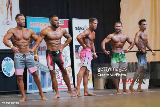 Bodybuilding Comp Rochester 3,422 Bodybuilder Competition Stage Stock Photos, High-Res Pictures ...