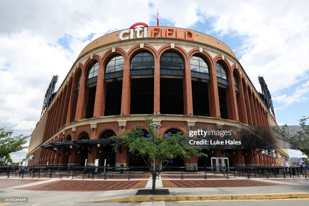 Los Angeles Dodgers v New York Mets