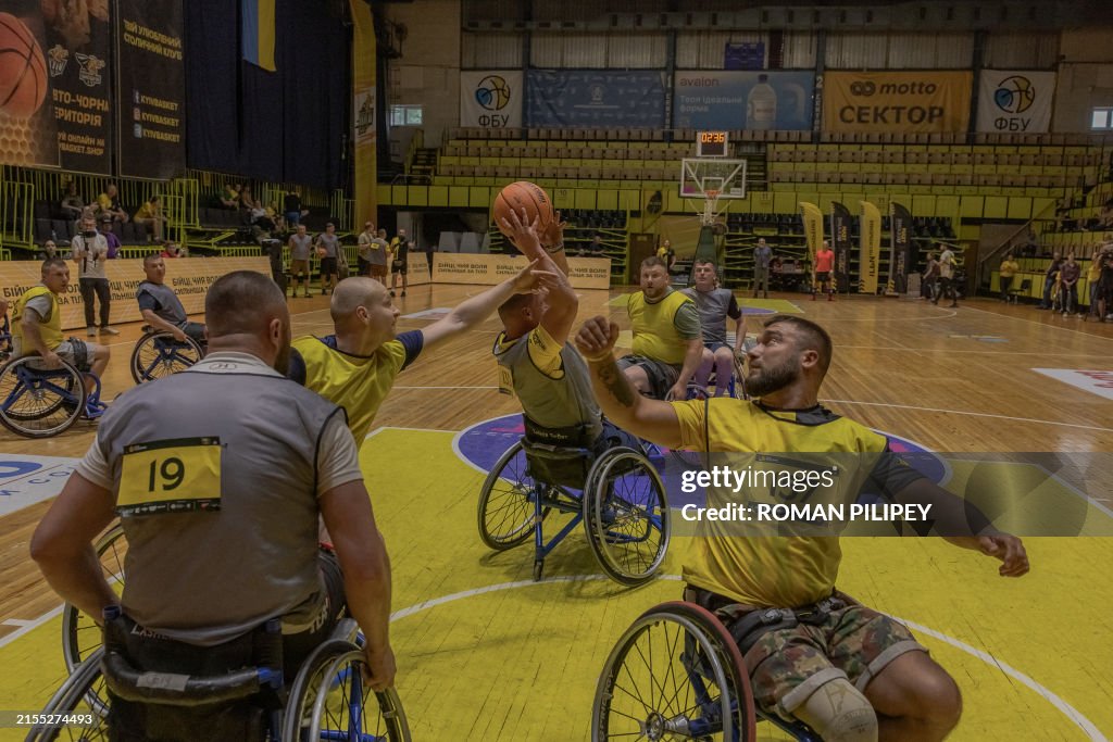 TOPSHOT-UKRAINE-RUSSIA-CONFLICT-WAR-SPORT-INVICTUS-GAMES
