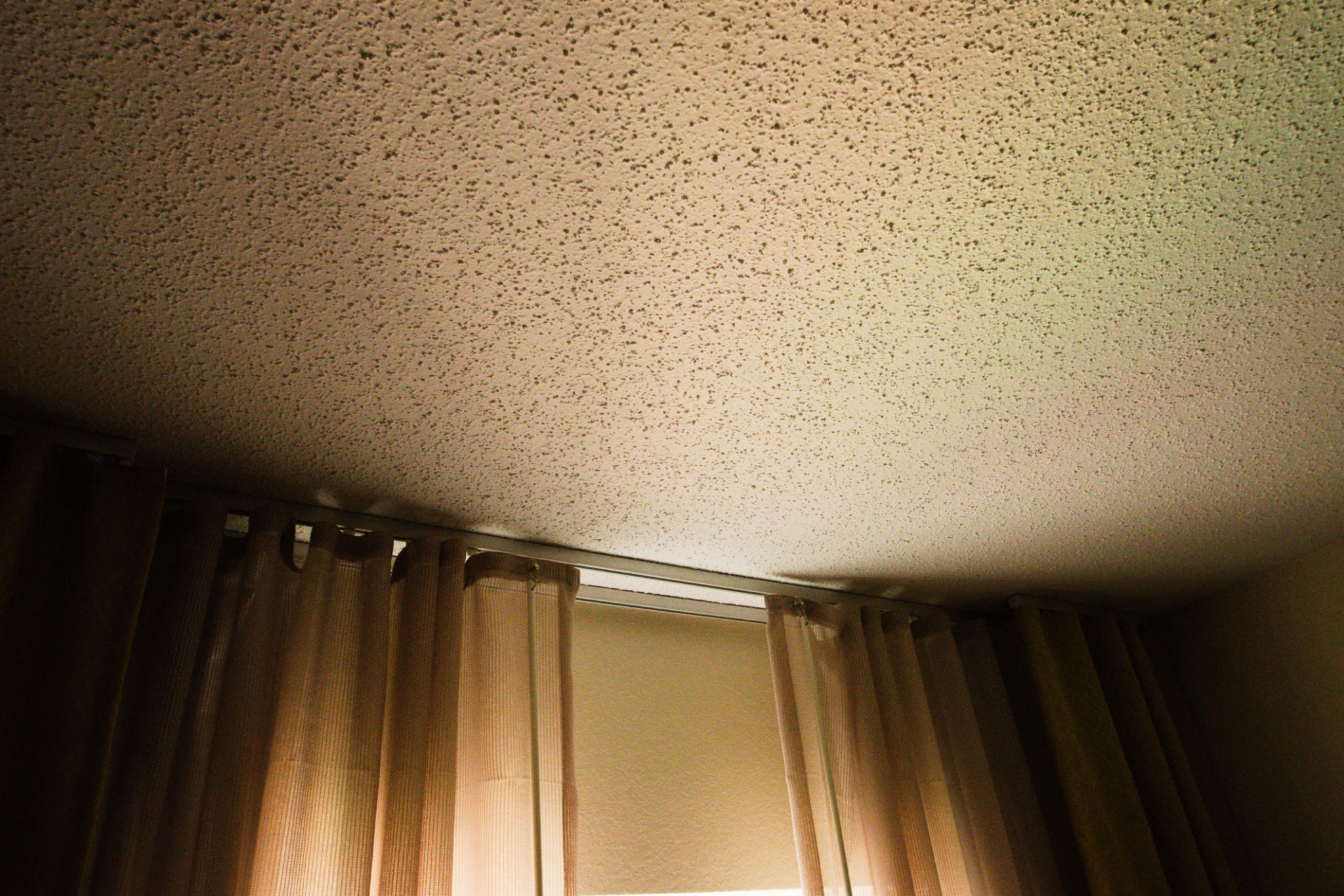 popcorn ceiling