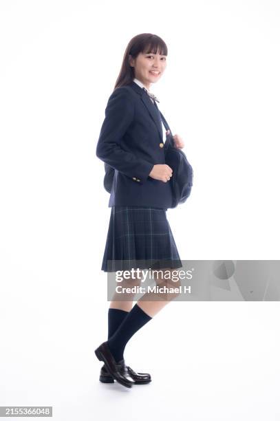 japanese high school girls walking - estudiante de bachillerato chica fotografías e imágenes de stock