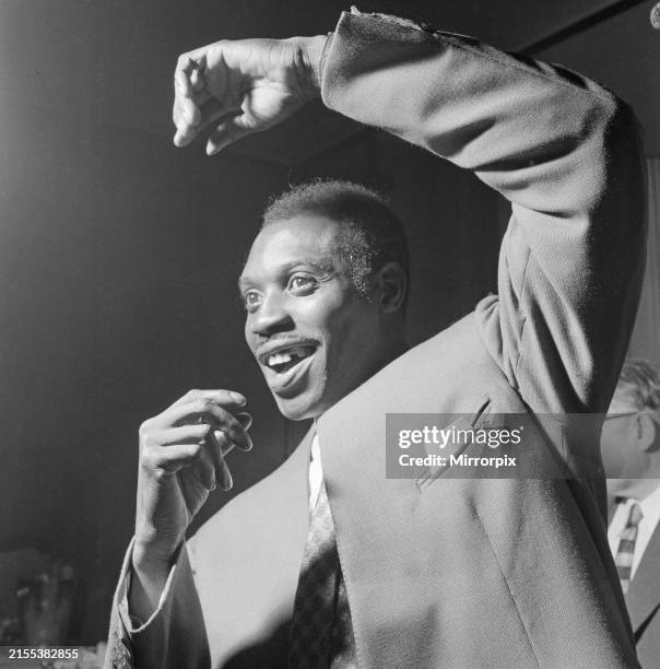 Loard Singer 82 Bob Roberts (Singer) Stock Photos, High-Res Pictures, and Images ...