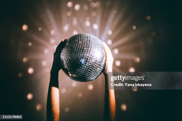 party now, disco ball - globo espelhado imagens e fotografias de stock