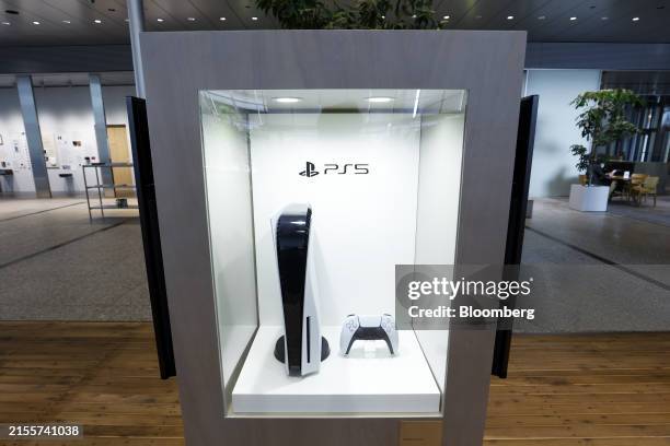 Playstation Machine 474 Sony Playstation 3 Japan Stock Photos, High-Res Pictures, and ...
