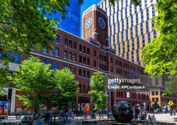 kendall square - cambridge center - cambridge massachusetts - massachusetts stock pictures, royalty-free photos & images