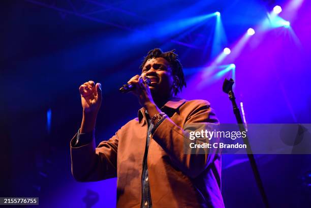 Ray Concert O2 44 Photos & High Res Pictures - Getty Images