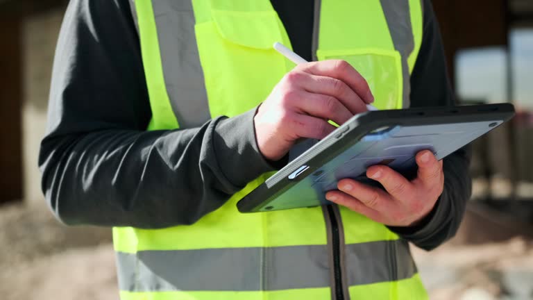 https://media.gettyimages.com/id/2155832850/video/hands-of-working-male-engineer-with-tablet-computer-and-stylus.jpg?b=1&s=640x640&k=20&c=rkbrn5eAIsPG_jTp3prrGBH3GTBlFOkVSDL1pOkFP_Q=