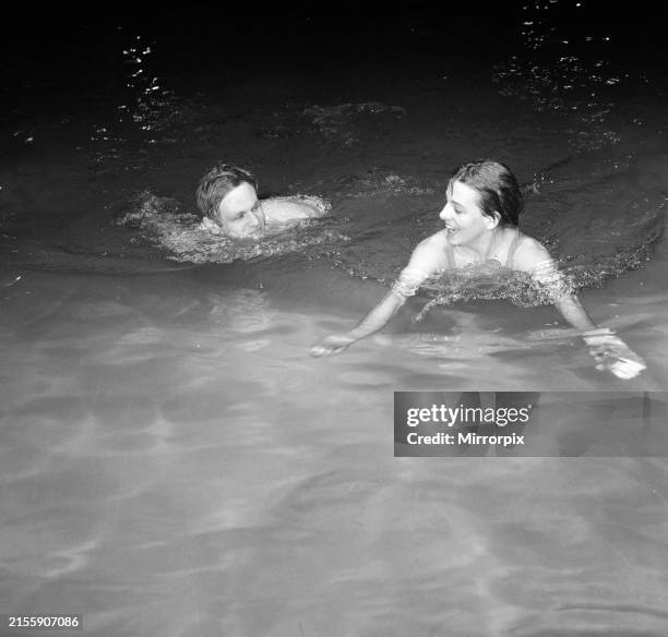 Doug Sheldon Singer 36 Linda Ludgrove Stock Photos, High-Res Pictures, and Images - Getty ...