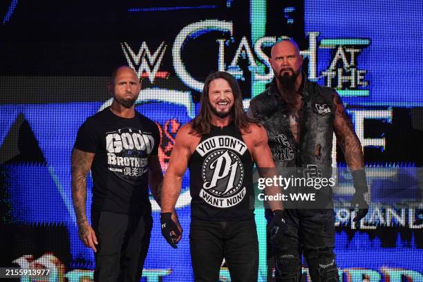 What R Gallows 13 Luke Gallows Stock Photos, High-Res Pictures, and Images - Getty Images