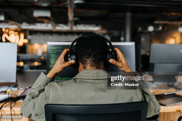 Headphone Coding 2,737 Advanced Audio Coding Stock Photos, High-Res Pictures, and Images ...