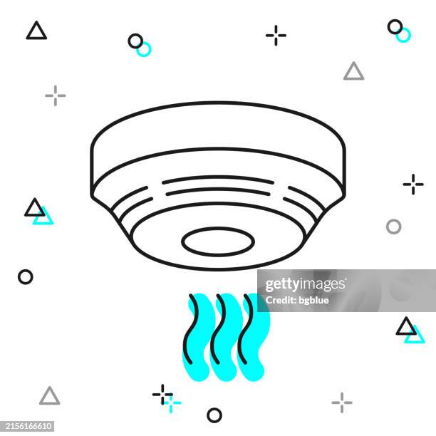 ilustraciones, imágenes clip art, dibujos animados e iconos de stock de detector de humo. icono de línea sobre fondo blanco - smoke-detector-with-smoke