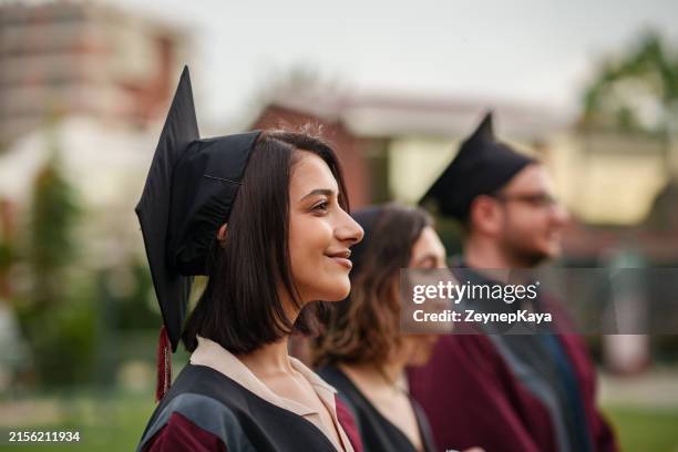 L Graduation 1,431 Graduation Cap Close Up Stock Photos, High-Res Pictures, and ...
