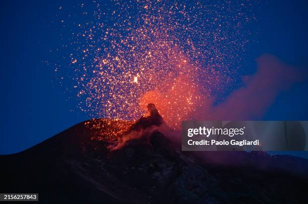 active stromboli volcano - erupting stock pictures, royalty-free photos & images
