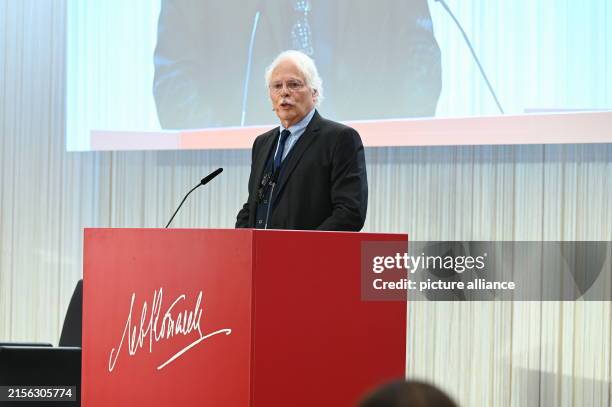 Robert Thomas Roth 96 Thomas Roth (Journalist) Stock Photos, High-Res Pictures, and Images ...
