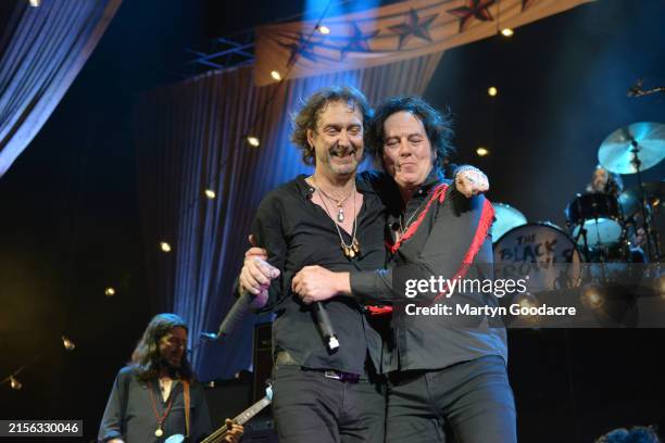 Black Crowes vocalist Chris Robinson and guest Jim Jones perform 'High School Confidential' as an encore at the Uber Eats Music Hall, Berlin,...