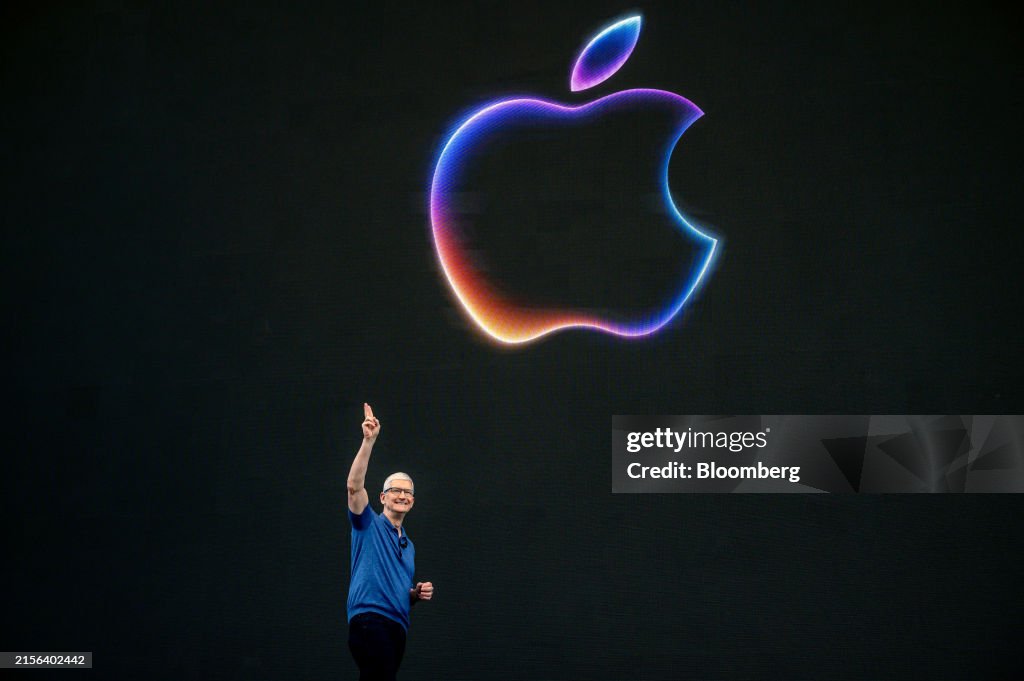 Apple Hosts Worldwide Developers Conference