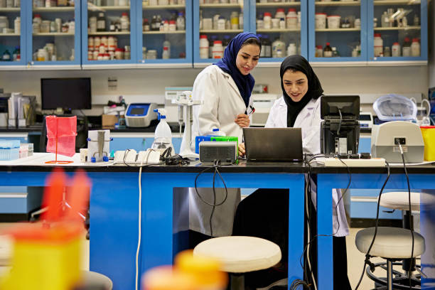 Saudi Comlab 3,981 Saudi Healthcare Stock Photos, High-Res Pictures, and Images ...