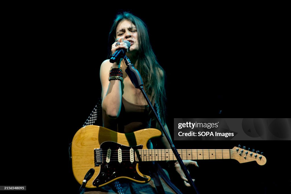 American Singer Sofia Isella Performs At A Sold Out Show At Scotia american-singer-sofia-isella-performs-at-a-sold-out-show-at-scotia