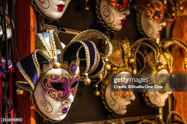 fun masks - maschera veneziana foto e immagini stock