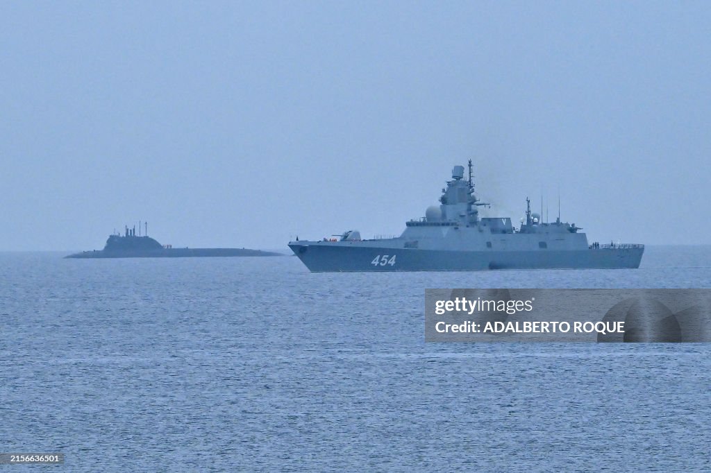 TOPSHOT-CUBA-RUSSIA-WARSHIPS