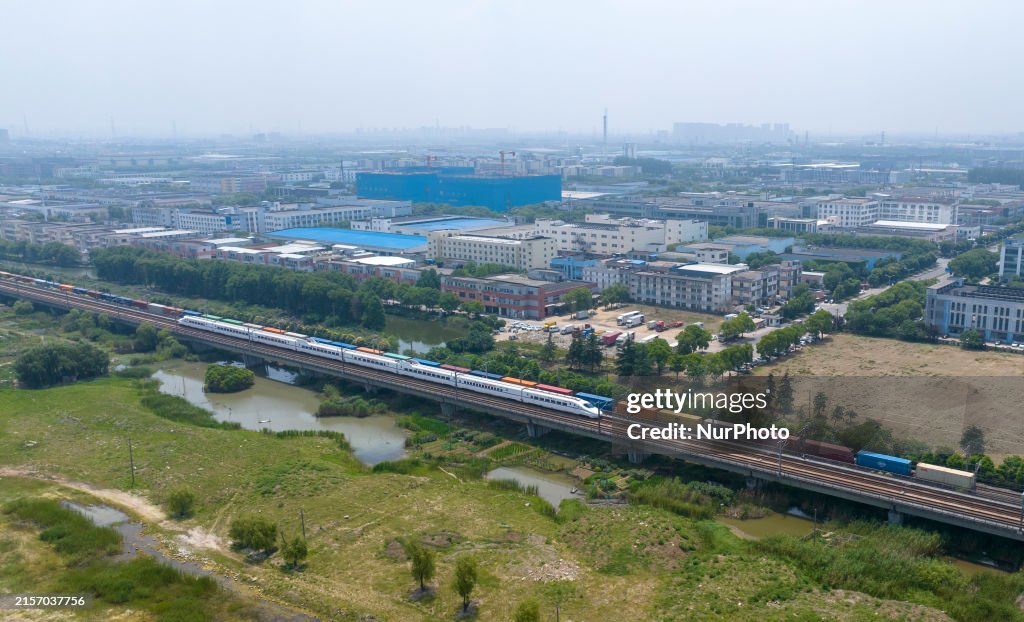 Yangtze River Delta Super Loop High-speed Rail Debut
