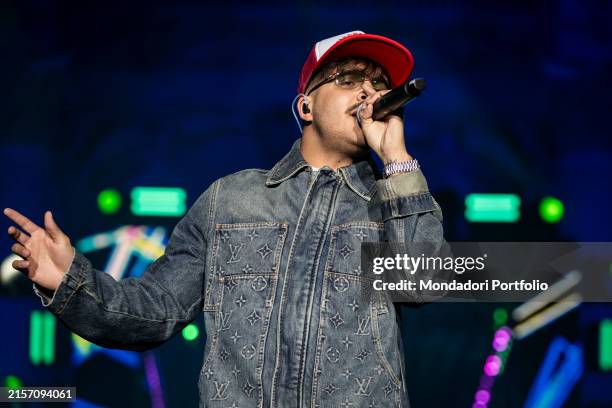 Italian Rapper Dondip 295 Geolier Rapper Stock Photos, High-Res Pictures, and Images - Getty ...