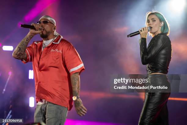 Rose Moe Rapper 347 Guè Rapper Stock Photos, High-Res Pictures, and Images - Getty Images