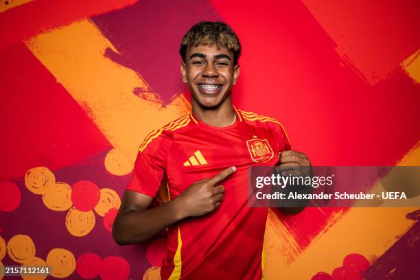 23.799 fotos e imágenes de alta resolución de Lamine Yamal - Getty Images