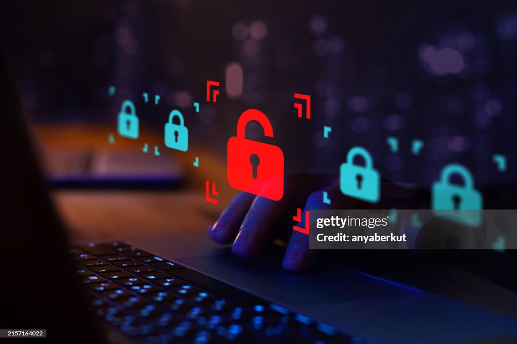 Ataque de piratas informáticos o violación de seguridad, concepto de delito cibernético, protección de datos