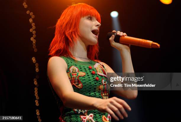 Hayley Williams of Paramore performs during 107.9 The End's Jingle Ball 2010 at Arco Arena on December 3, 2010 in Sacramento, California.