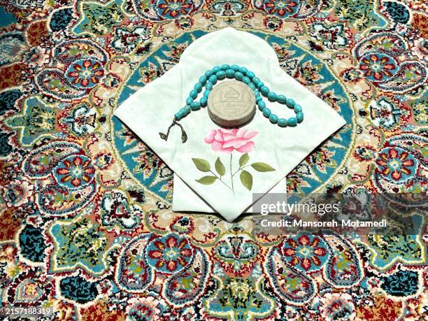 Easy Prayer Rug Pattern 210 Prayer Rug Pattern Stock Photos, High-Res Pictures, and Images ...