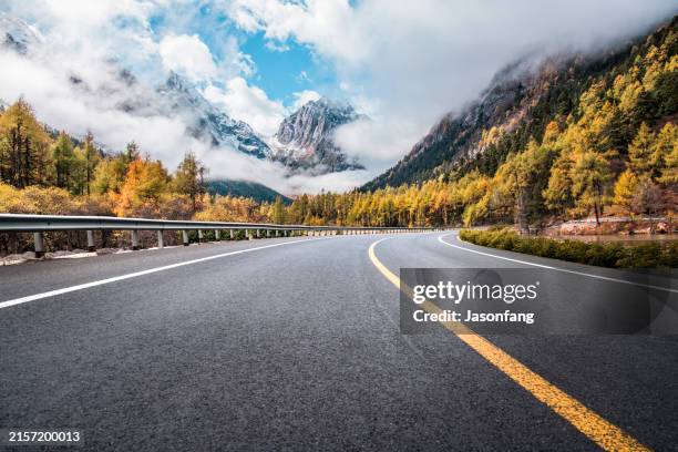 bergstraße - bergstrecke stock-fotos und bilder