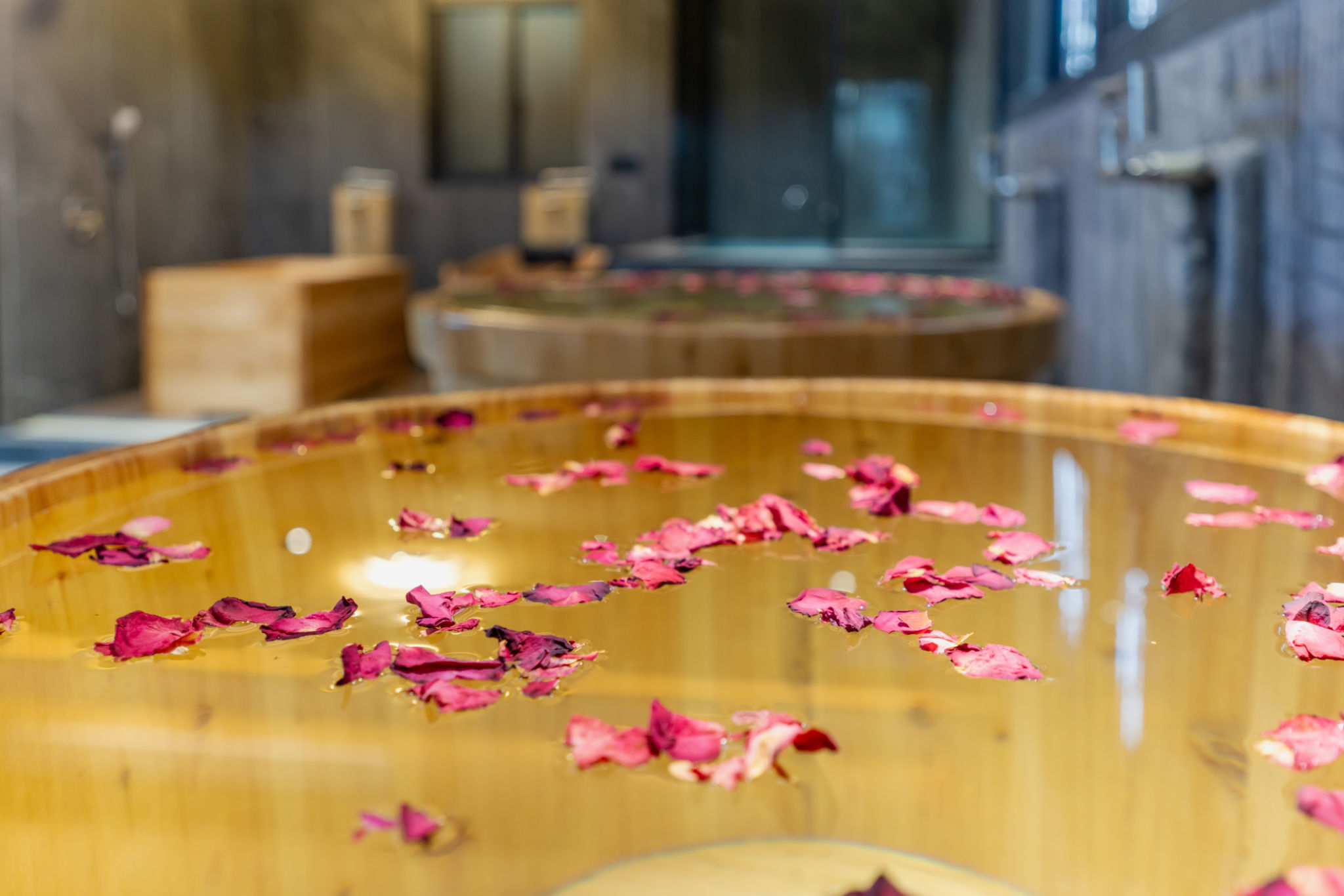 bubble bath rose petals