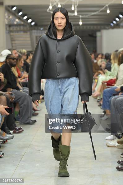 JW Anderson - Runway - Milan Fashion Week - Menswear Spring/Summer 2025 JW Anderson - Runway - Milan Fashion Week - Menswear Spring/Summer 2025