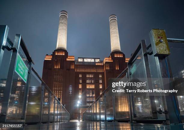 battersea lights - battersea stock pictures, royalty-free photos & images