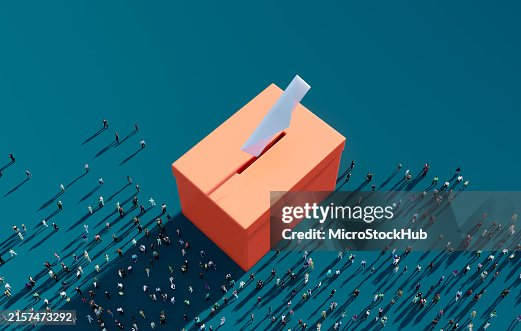 Persone in attesa davanti a un'urna elettorale di colore arancione su sfondo blu Persone in attesa davanti a un'urna elettorale di colore arancione su sfondo blu