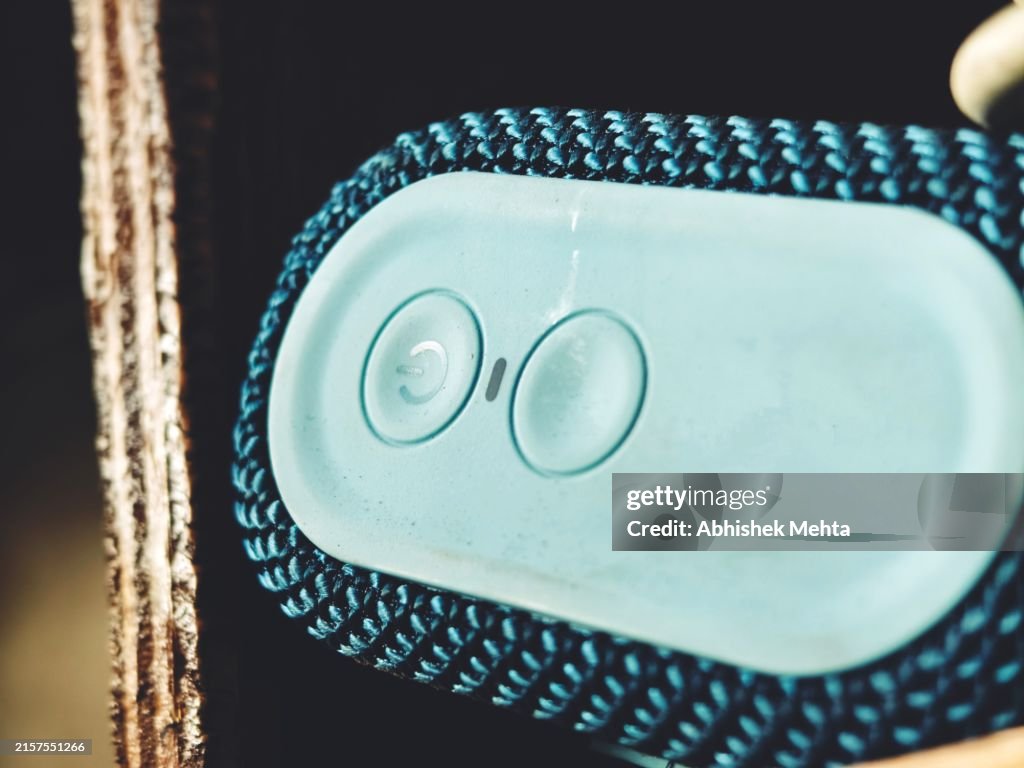 Bluetooth speaker buttons