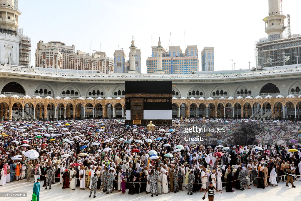 TOPSHOT-SAUDI-RELIGION-ISLAM-HAJJ