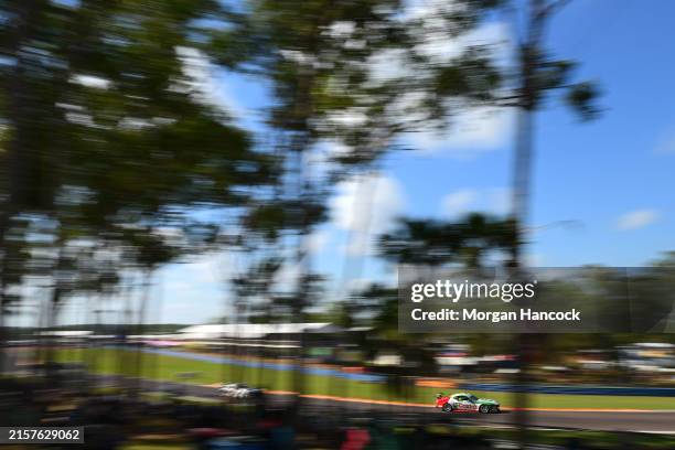 312 Castrol Raceway Stock Photos, High-Res Pictures, and Images - Getty ...