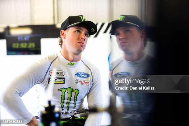 312 Castrol Raceway Stock Photos, High-Res Pictures, and Images - Getty ...