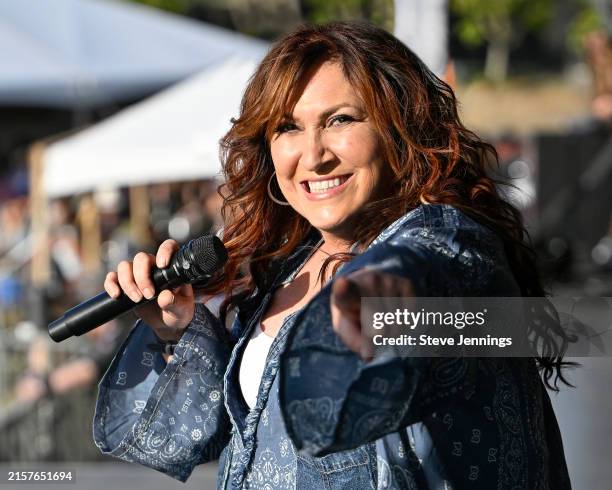 1,298 Jo Dee Messina Photos & High Res Pictures - Getty Images
