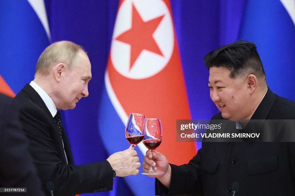 TOPSHOT-NKOREA-RUSSIA-DIPLOMACY
