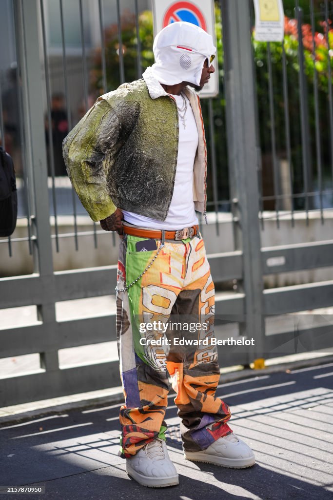 Street Style - Day 3 - Milan Fashion Week - Menswear Spring/Summer 2025