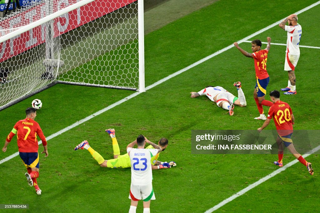 TOPSHOT-FBL-EURO-2024-MATCH16-ESP-ITA