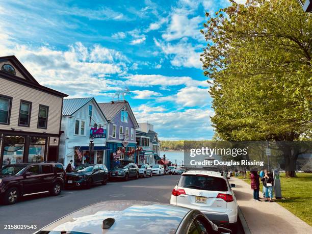 downtown bar harbor, me - maine road stock pictures, royalty-free photos & images