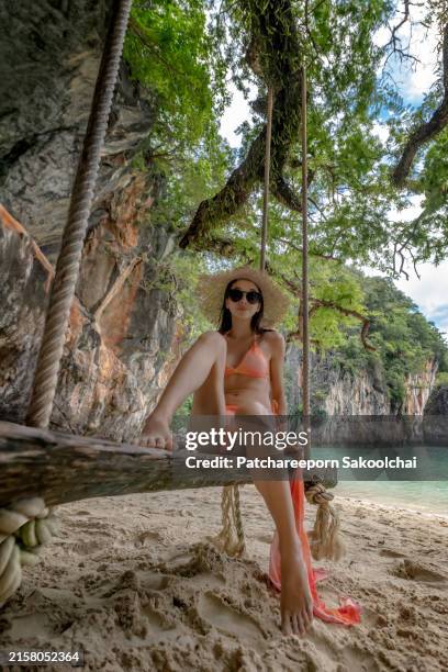 travel in island - provincia di phang nga foto e immagini stock