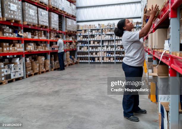 Grab Item 430 Grabbing Something On Shelf Stock Photos, High-Res Pictures, and ...