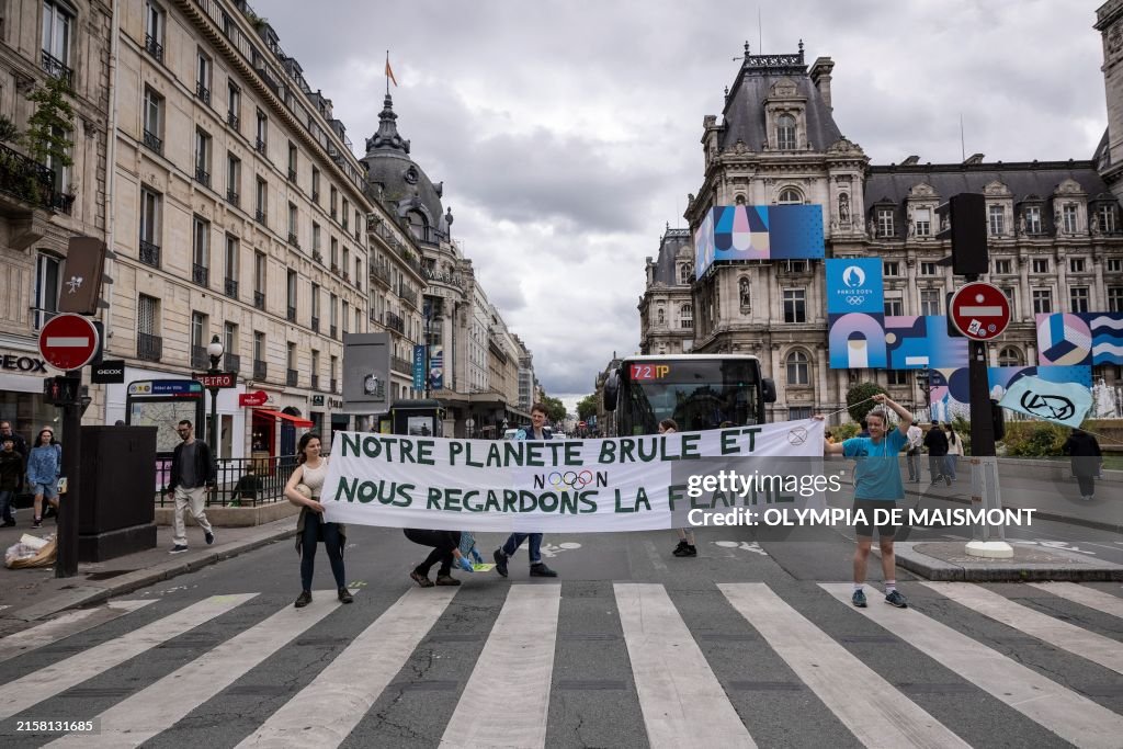 FRANCE-POLITICS-ENVIRONMENT-OLY-2024-PARIS-DEMO