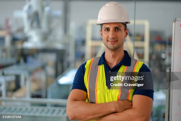 manufacturing excellence with robotics & automated production line specialist. - injection molding stock pictures, royalty-free photos & images